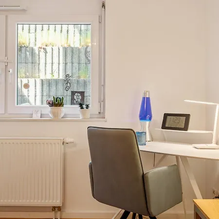 Retreat Living - Business-Apartment Mit 3 Schlafzimmern, 2 Baedern & Sauna - Kostenloser Parkplatz *