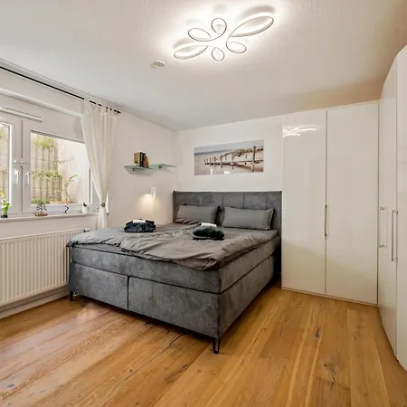 Retreat Living - Sauna - Garten - Parkplatz Apartamento