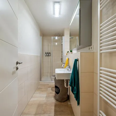 Apartment Retreat Living - Sauna - Garten - Parkplatz Bensheim