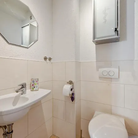 Retreat Living - Business-apartment Mit 3 Schlafzimmern, 2 Baedern & Sauna - Kostenloser Parkplatz Bensheim
